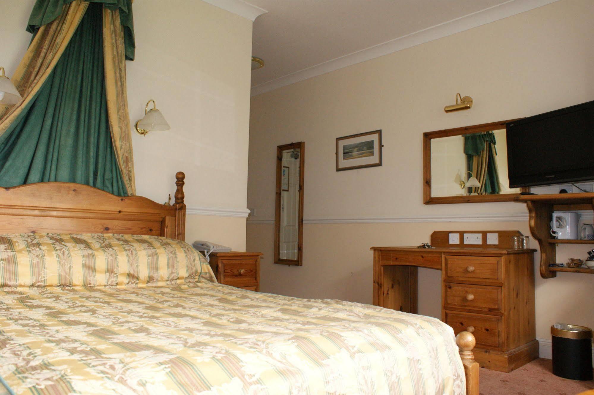 Beggars Reach 3* Pembroke Dock