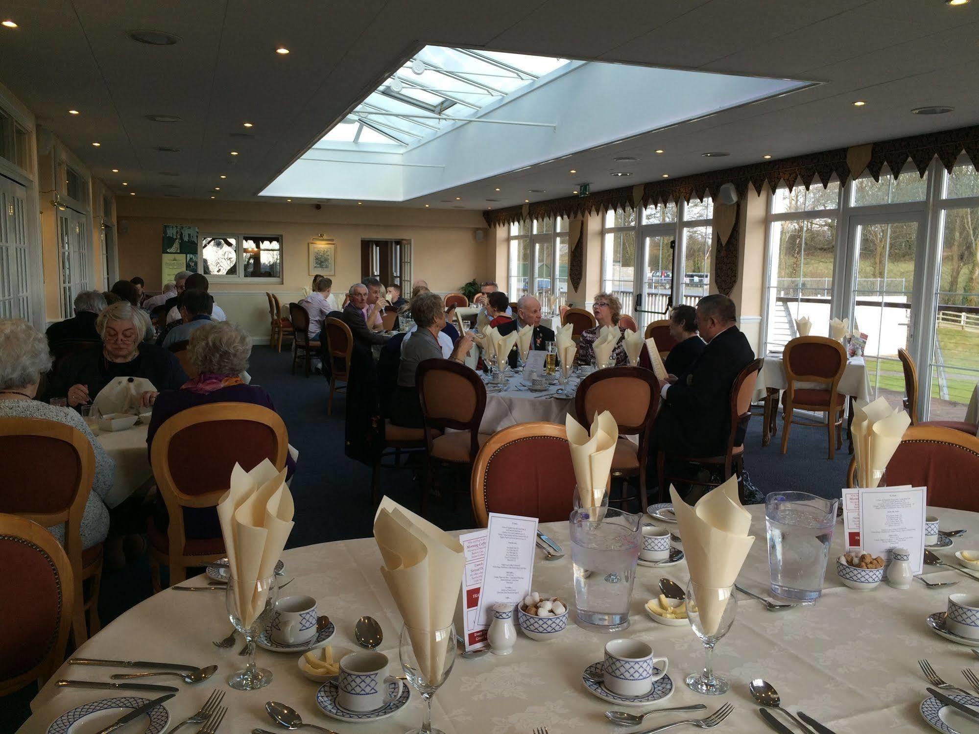 Hotel Beggars Reach Pembroke Dock